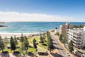 Crowne Plaza Sydney Coogee Beach by IHG