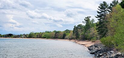 Holiday Inn Marquette by IHG