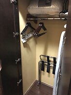 Country Inn & Suites by Radisson, San Jose International Airport, CA