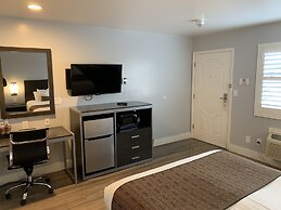 Pacific Inn