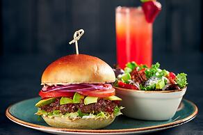 Niagara Falls Marriott on the Falls