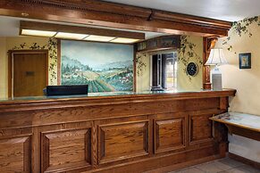 Travelodge by Wyndham Lemoore Near Naval Air Station