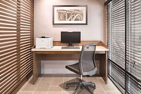 Country Inn & Suites by Radisson, La Crosse, WI