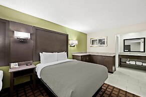 Quality Inn Raeford