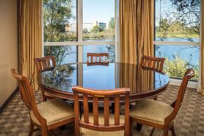 DoubleTree by Hilton Seattle Airport