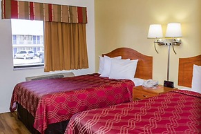 Econo Lodge East