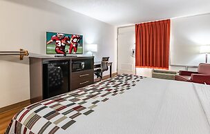 Red Roof Inn Forsyth