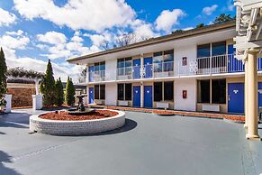 Motel 6 Lagrange, GA