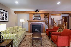 Travelodge Suites by Wyndham Regina / Eastgate Bay