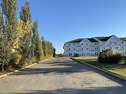 Travelodge Suites by Wyndham Regina / Eastgate Bay