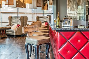 Hotel Huntington Beach