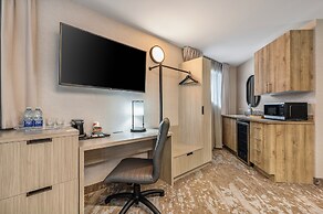 Comfort Inn Laval