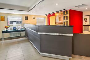 Comfort Inn Laval
