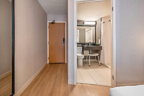 Comfort Inn Laval