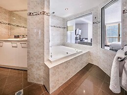 Novotel Surfers Paradise