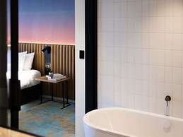 Novotel Surfers Paradise