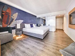 Novotel Surfers Paradise