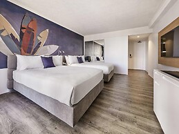 Novotel Surfers Paradise