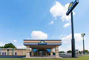 Days Inn by Wyndham Norman