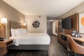 Holiday Inn & Suites Vancouver Downtown by IHG