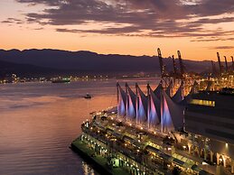 Holiday Inn & Suites Vancouver Downtown by IHG