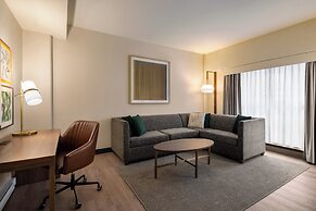 Holiday Inn & Suites Vancouver Downtown by IHG