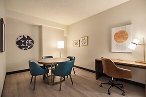 Holiday Inn & Suites Vancouver Downtown by IHG