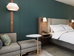 Holiday Inn & Suites Vancouver Downtown by IHG