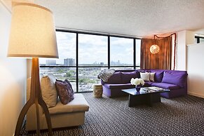 Hotel Derek