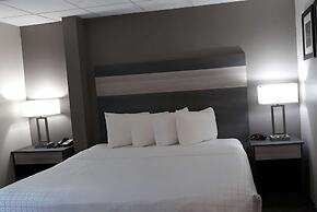 Baymont Inn & Suites by Wyndham Lafayette/Purdue Area