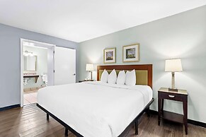 SureStay Studio by Best Western Pensacola