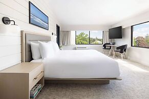 The Pell - Part of JdV by Hyatt