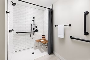 The Pell - Part of JdV by Hyatt