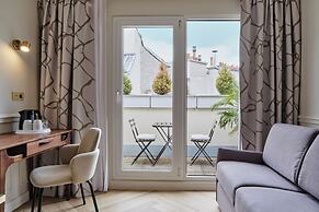 Posy Hotel by Happyculture