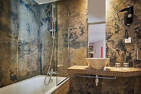 Hôtel Moulin Plaza by Happyculture