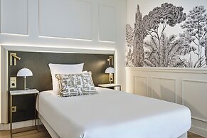Posy Hotel by Happyculture