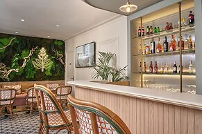 Posy Hotel by Happyculture