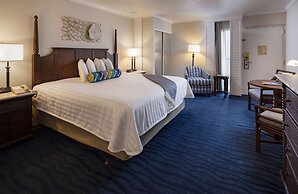 Island Grand at TradeWinds