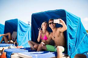 Island Grand at TradeWinds