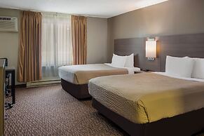 Econo Lodge Duluth near Miller Hill Mall