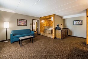 Econo Lodge Duluth near Miller Hill Mall