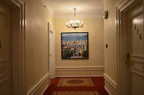 Beresford Arms Hotel