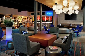 Aloft Calgary University