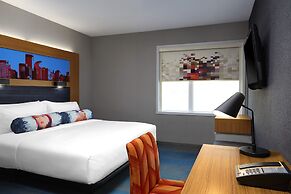 Aloft Calgary University