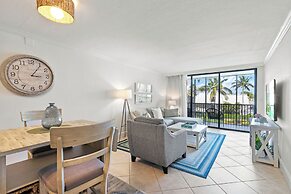 Sundial Beach Resort & Spa