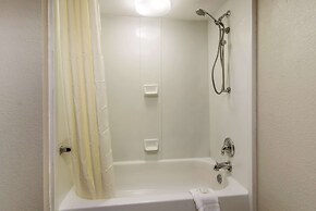 Clarion Hotel Jackson Northwest