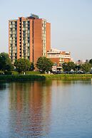 Courtyard by Marriott Boston-Cambridge