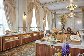 Hotel Maria Cristina, a Luxury Collection Hotel