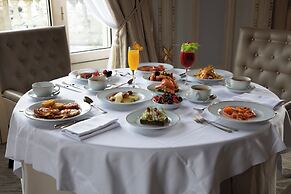 Hotel Maria Cristina, a Luxury Collection Hotel