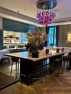 Royal Savoy Hotel & Spa